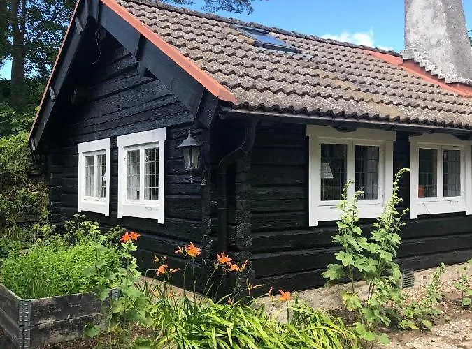 Havsnaera 1700-Tals Timmerstuga