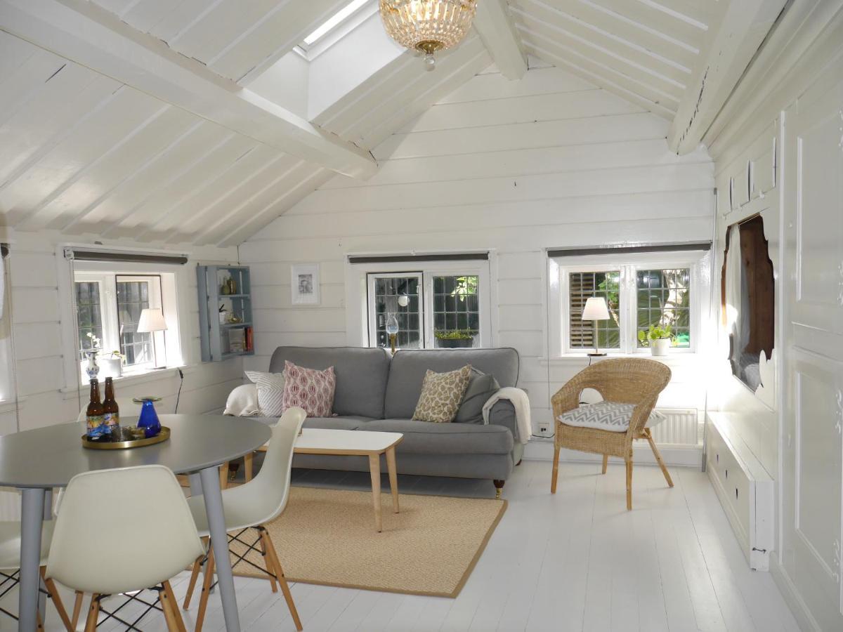 Homestay Havsnaera 1700-tals Timmerstuga Angelholm